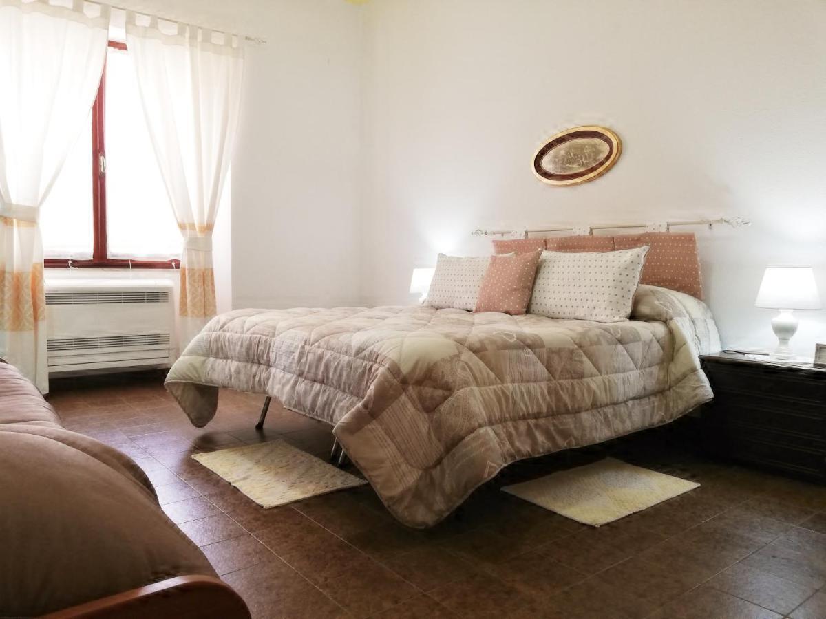 Appartamento Mary Oliena Ngoại thất bức ảnh
